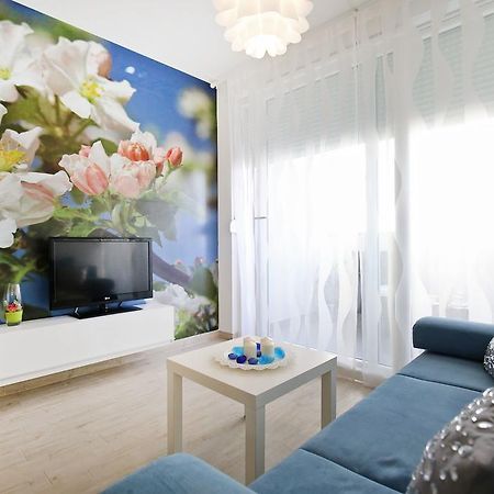 Apartment Flowers, Free Garage Parking Zadar Room photo